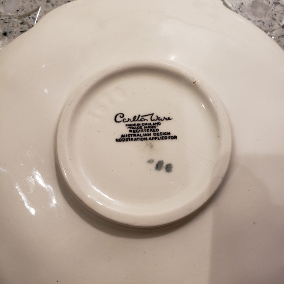 Antique Australian cup and saucer by Carleton ware. - Picture 5 of 6
